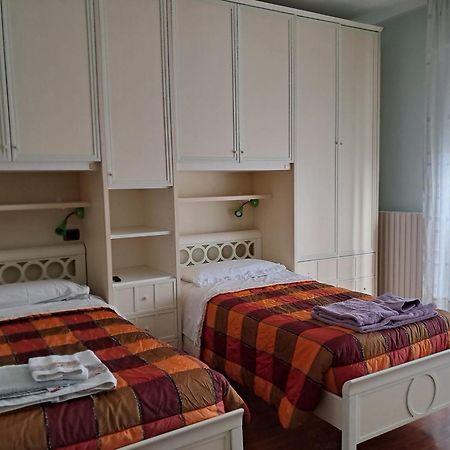 Appartement Roses House à Porto San Giorgio Extérieur photo